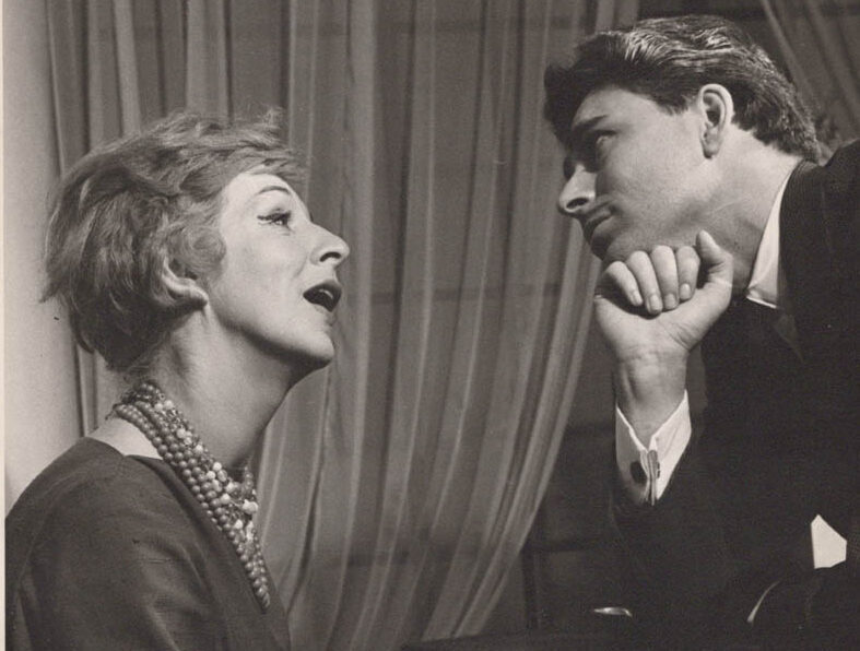 T He ATRE MARJOLAINE 0027